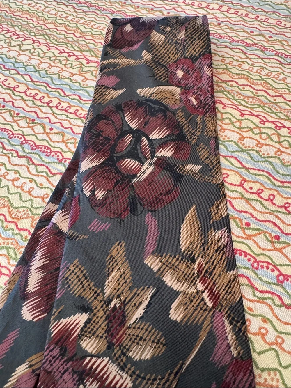 Vintage Weathers of Columbia Floral Jacquard Silk Tie Retro 90s Goth Corp Boho